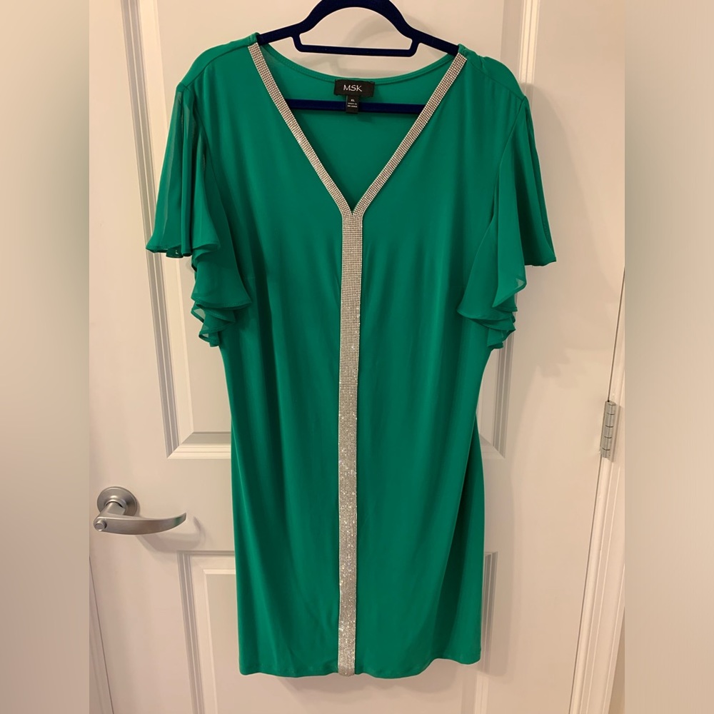 Women’s Elegant Green Dress with Rhinestones